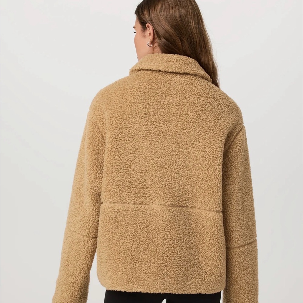 Vuori Sherpa Jacket. - Picture 2 of 3